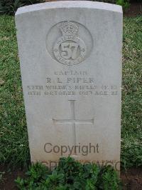 Dar Es Salaam War Cemetery - Piper, Ronald Leslie